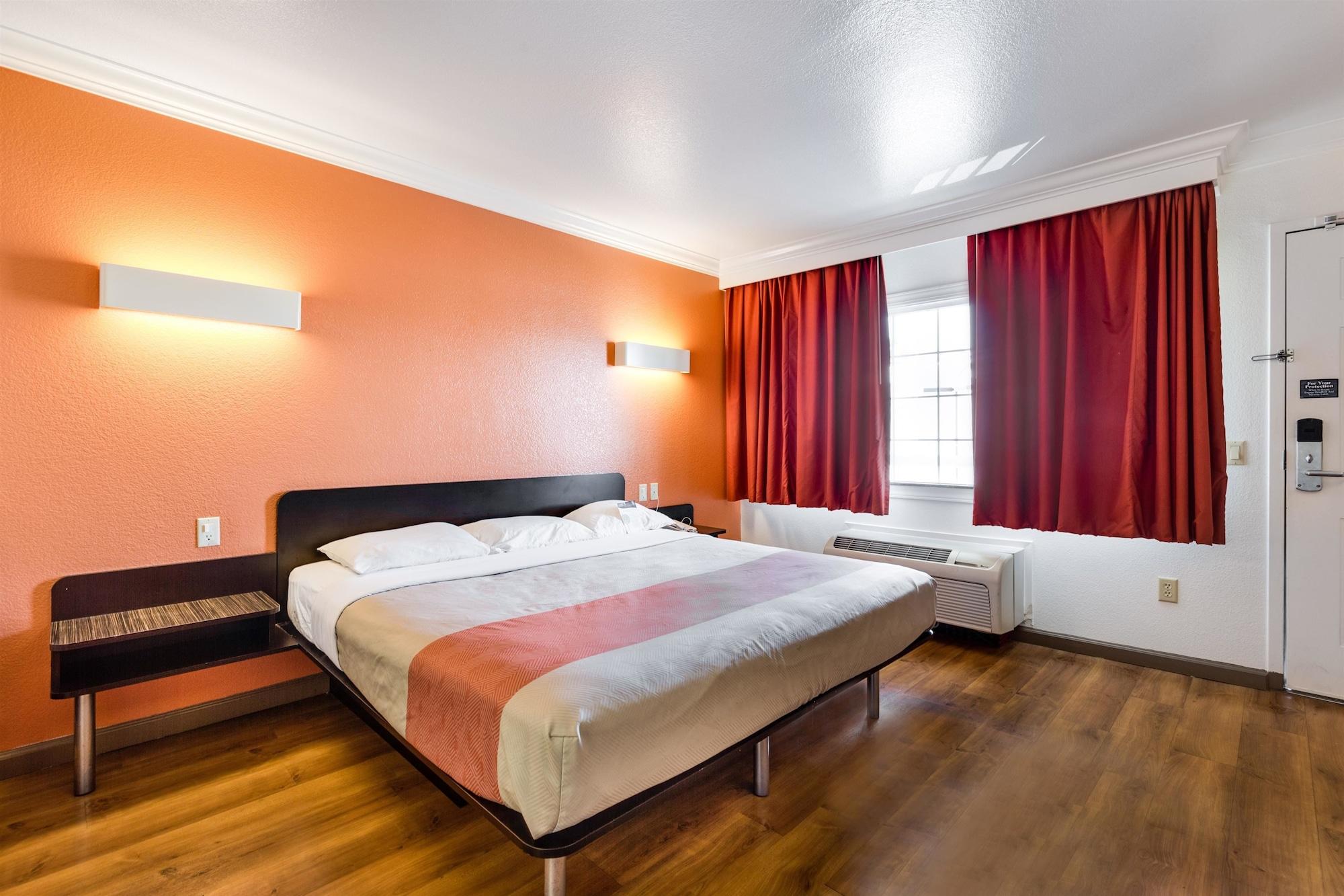 Motel 6-San Jose, Ca - Convention Center Екстериор снимка