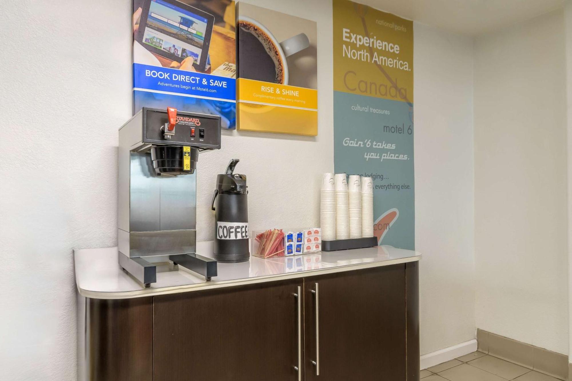 Motel 6-San Jose, Ca - Convention Center Екстериор снимка