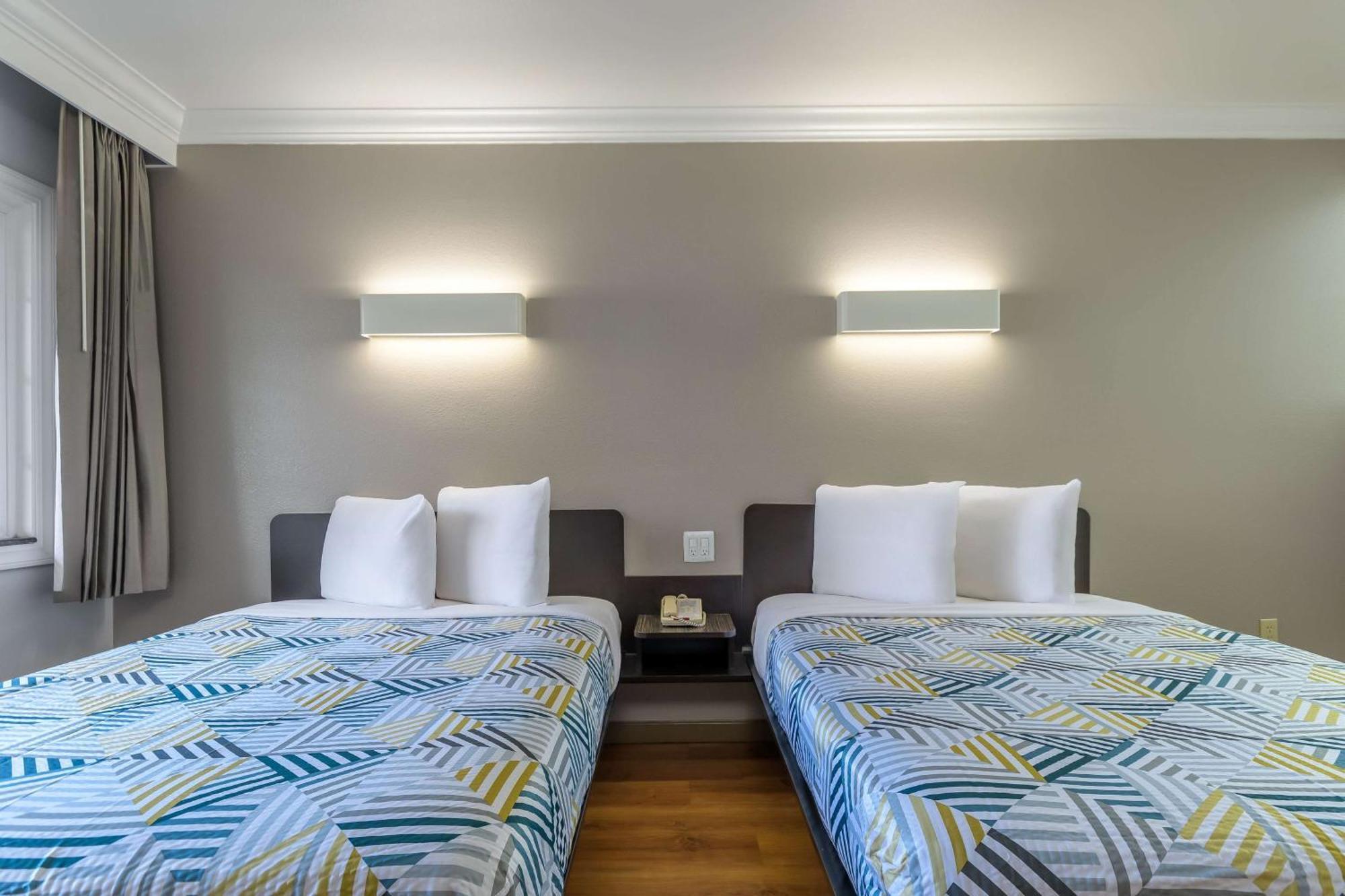 Motel 6-San Jose, Ca - Convention Center Екстериор снимка
