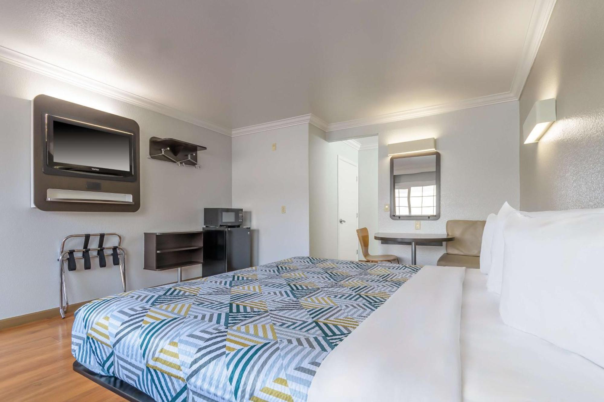 Motel 6-San Jose, Ca - Convention Center Екстериор снимка