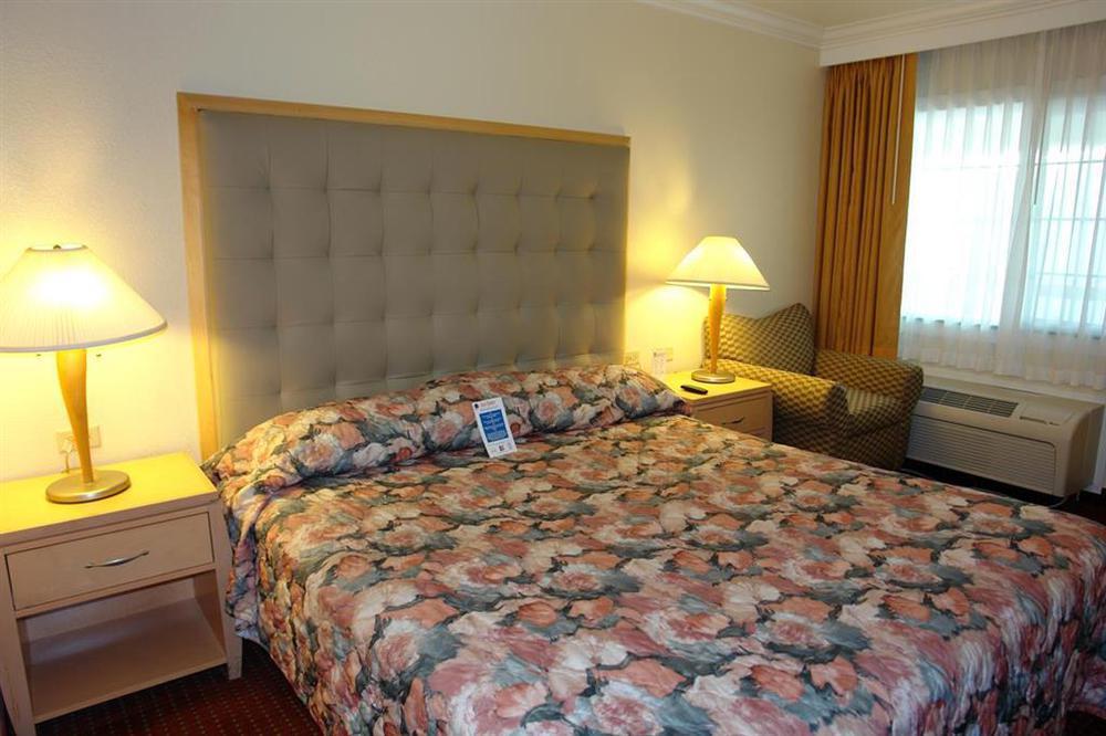 Motel 6-San Jose, Ca - Convention Center Стая снимка